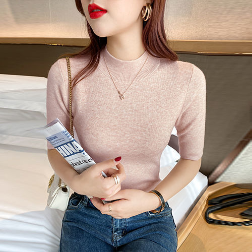 Inner layer of the top is a thin knitted sweater.
