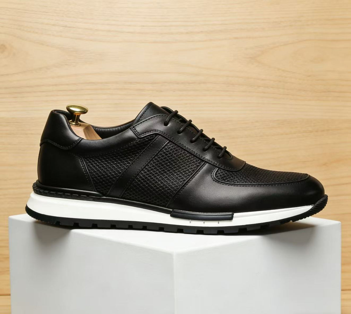 Men's genuine leather breathable, lightweight, slip-resistant business casual shoes